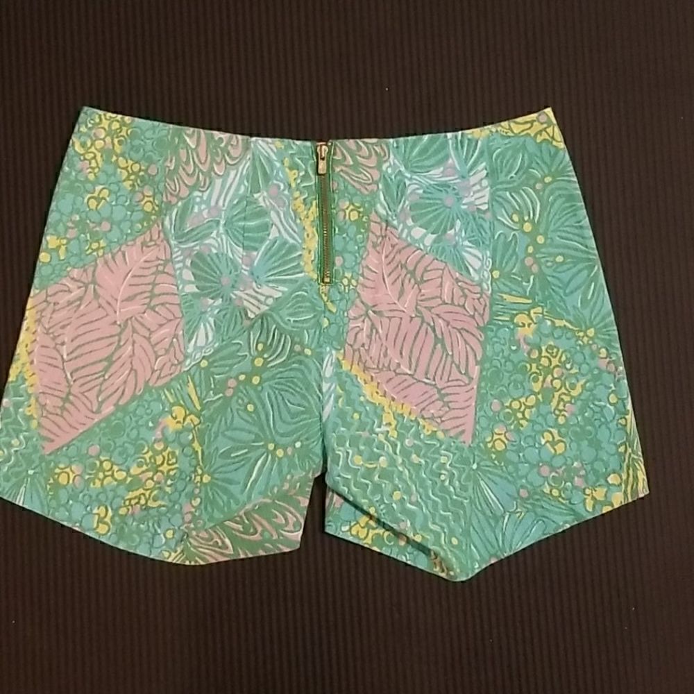 Lilly Pulitzer shorts - Picture 4 of 5